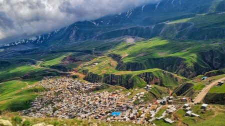موییل؛ روستایی که در اوج تابستان یخ می‌زند