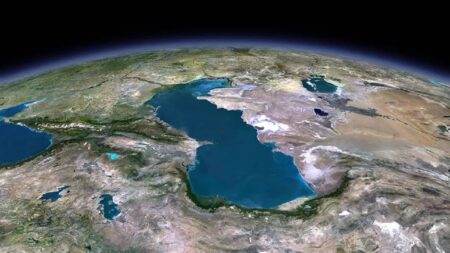خزر در حال خشک شدن است؛ آیا می‌توان نجاتش داد؟