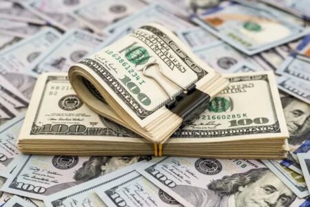 نمودار افزایش قیمت دلار و یورو در بازار ارز ایران در تاریخ ۲۳ مرداد