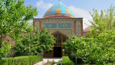 مسجد کبود ایروان ظرفیت بی‌بدیل برای تبلیغ غیرمستقیم اسلام دارد
