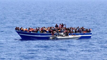 جان‌باختن ۶۸ پناه‌جو و مفقودشدن ده‌ها نفر دیگر در حادثه غرق‌شدن قایق در سواحل یمن
