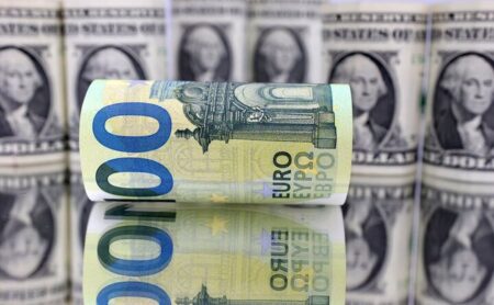 جدول قیمت دلار و یورو در بازار آزاد و مرکز مبادله ارزی ایران در تاریخ ۲۷ مرداد ۱۴۰۴"