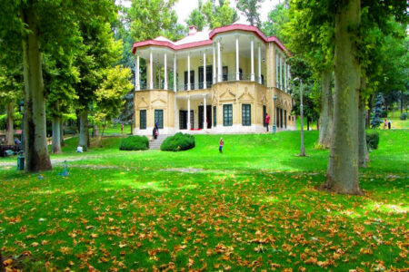 گردشگری تاریخی در دارآباد رونویس