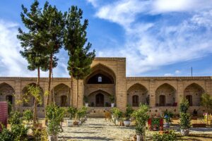آزادسازی کاروانسرای سمنان؛ روایت رهایی از بند دیوار و وعده‌ها