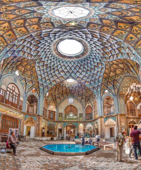 گردشگری رقیب قدرتمند صنعت در اشتغال زایی است