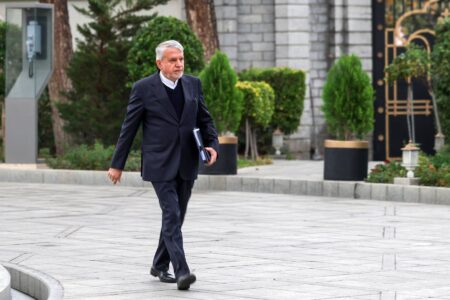 واگذاری پهنه های آبی به نام گردشگری؛ آیا دولت منابع طبیعی کشور را قربانی سرمایه گذاری های خصوصی و رانتی می کند؟
