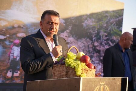 جشنواره سیب و انگور در دنا؛ حضور وزیر میراث فرهنگی و رونق گردشگری