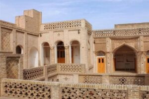 آثار و بناهای تاریخی و ارزشمند نهاوند ساماندهی می شوند