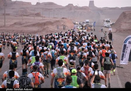 دویدن زیر ستاره‌ها؛ ماراتن شبانه در قلب بیابان جهانی لوت+خبرسفر