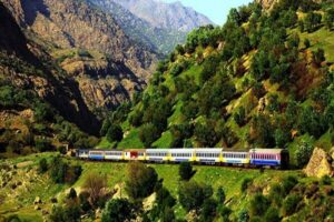 به صدا درآمدن سوت نخستین قطار گردشگری گیلان