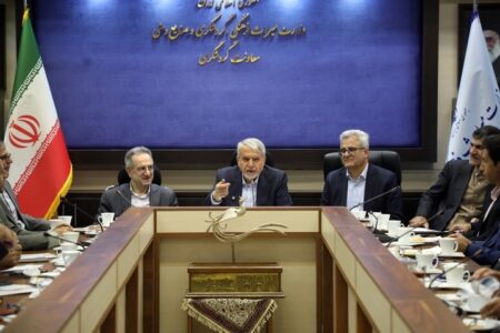 تدوین الگوی مطلوب حکمرانی گردشگری با کمک نخبگان