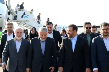 ورود وزیر میراث فرهنگی به شیراز برای بررسی ظرفیت‌های گردشگری