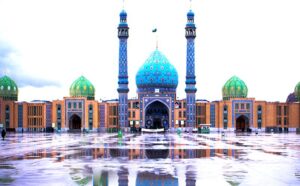 سیدمحمد ناظم رضوی، مدیرعامل شرکت توسعه فضاهای فرهنگی شهرداری تهران نیز با بیان اینکه اتفاقات خوبی رقم خورده و تا پایان دوره پروژه لاینحلی از قبل نخواهیم داشت، اظهار کرد: اقدامات لازم در پروژه البرز لشکرک انجام شده و مالکین در حال چینش فروشگاه‌ها هستند.