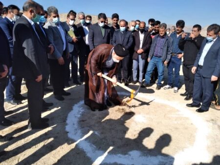 کلنگ‌زنی مجتمع بزرگ گردشگری پرند با حضور وزیر میراث‌فرهنگی+خبرسفر