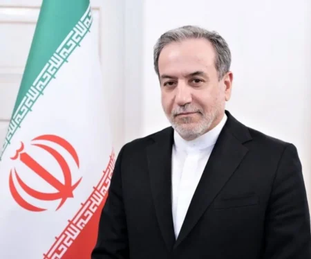 دیپلماسی استانی وزارت خارجه یزد را منفجر کرد؟ استاندار چه می گوید؟