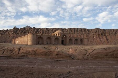 مرمت بنای ثبت ملی چهاربرج ارزوییه در کرمان کلید خورد