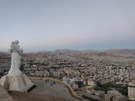 سنندج چهارمین مرکز سرد کشور، یخبندان شبانه تا پایان هفته ادامه دارد+خبرسفر