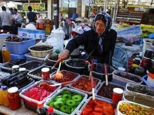بازار روز شهید عراقی آمل؛ ۳۴ سال اصالت و رونق گردشگری در مازندران