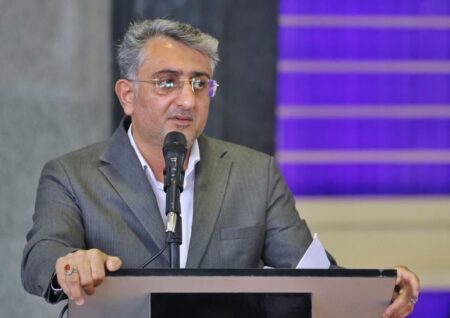 نوبانی: بندرعباس آماده توسعه همکاری‌های بین‌المللی است+خبرسفر
