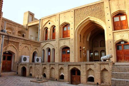 بازآفرینی خانه‌های تاریخی خوزستان؛ تبدیل به اقامتگاه‌های سنتی و مراکز گردشگری پایدار