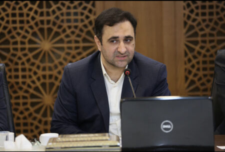 موانع اداری بیش از 15 طرح سرمایه گذاری گردشگری در اصفهان رفع شد